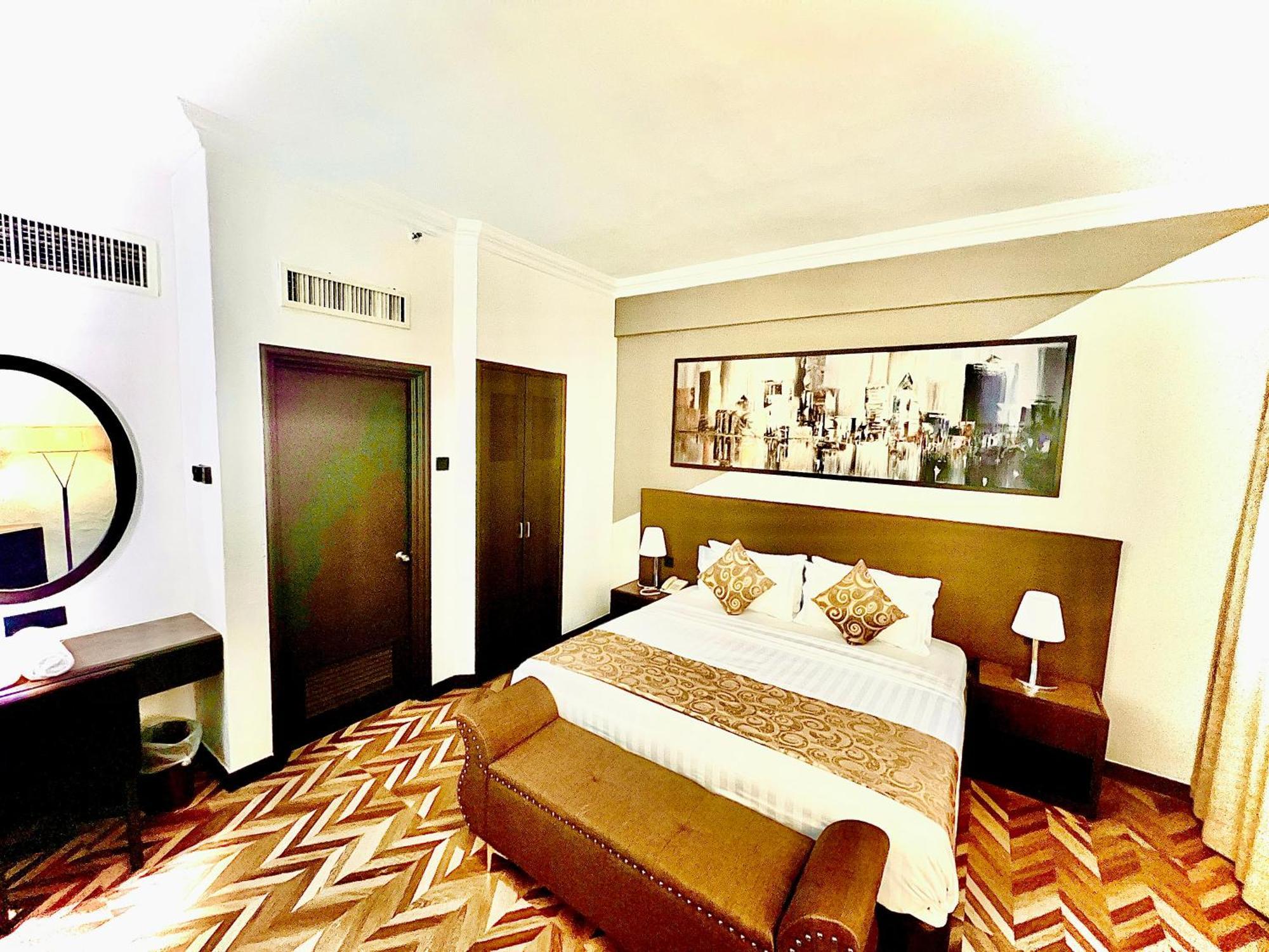 Regalpark Hotel Kuala Lumpur Eksteriør billede